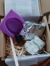 Load image into Gallery viewer, Mini Soap Making Kit (Organic - Rosmarin &amp; Trad)
